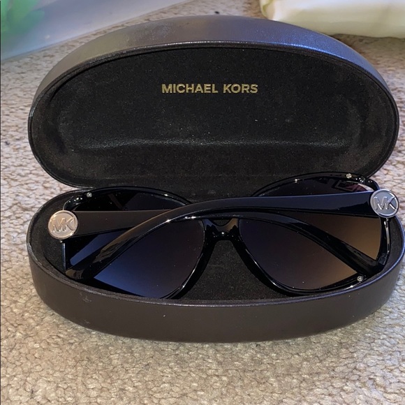 Sunglasses - Picture 2 of 3